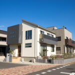 家の方角はどこを選ぶべき?東西南北の特徴と暮らしやすさを比較